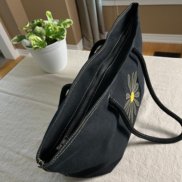 Black/Yellow Daisy Large Tote by Nautilos - Authentic - Picture 10 of 16